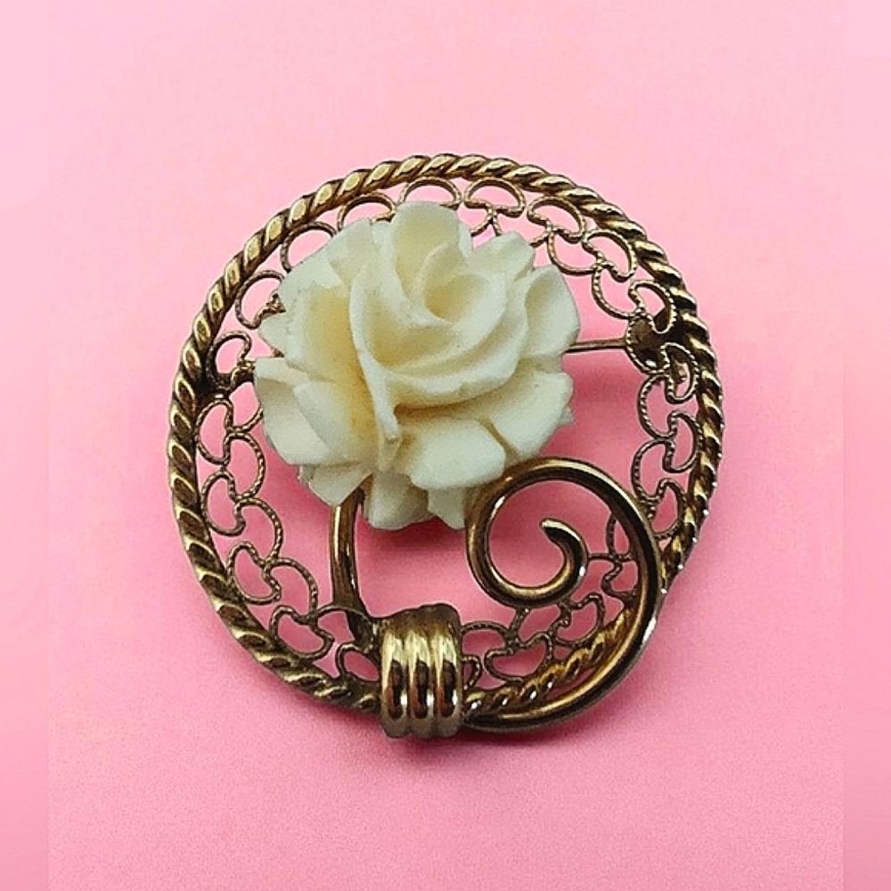 Vintage Carl Art 12KT Gold-Filled Carved Rose Filigree Brooch